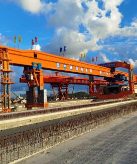 Bridge erection under the condition of  cross existing lines, HCR's DJ1000 Beam Erector proves that there is no problem!